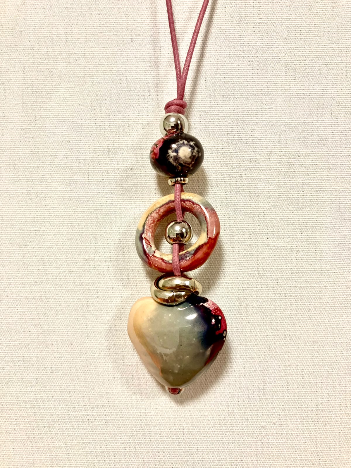 Collana Artigianale "Cuore di Terra" in Ceramica e Acciaio